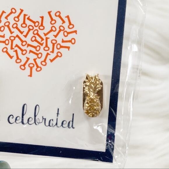Keep Collective Gold Pave Pineapple Charm Collectors Edition - Picture 4 of 7